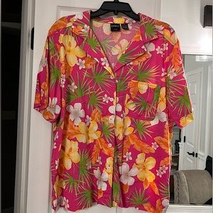 NEVER worn Erika cotton button down Hawaiian shirt